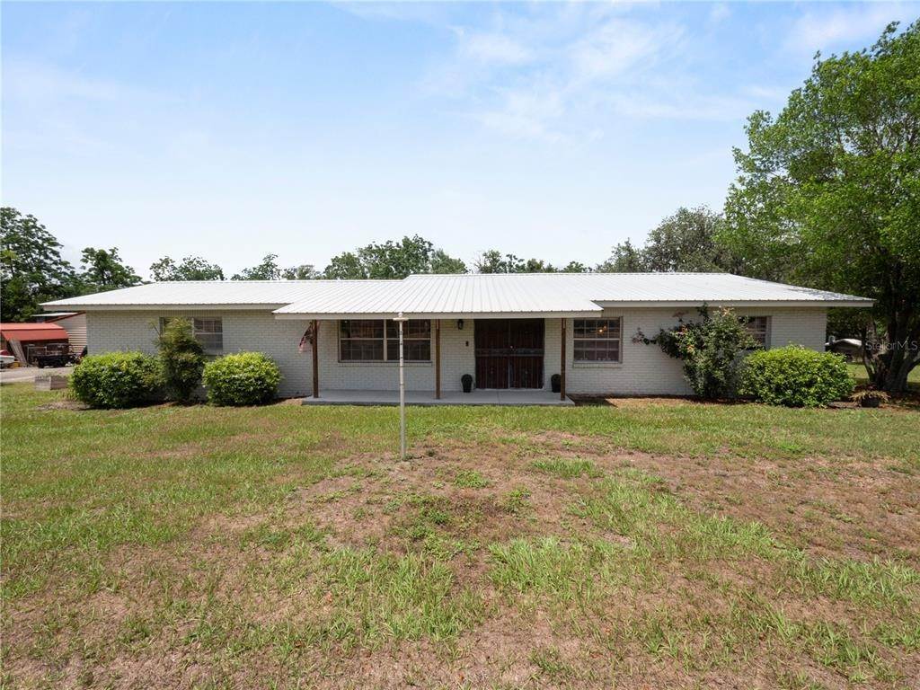 10. Single Family Homes for Sale at 6815 N SOCRUM LOOP ROAD Lakeland, Florida 33809 United States