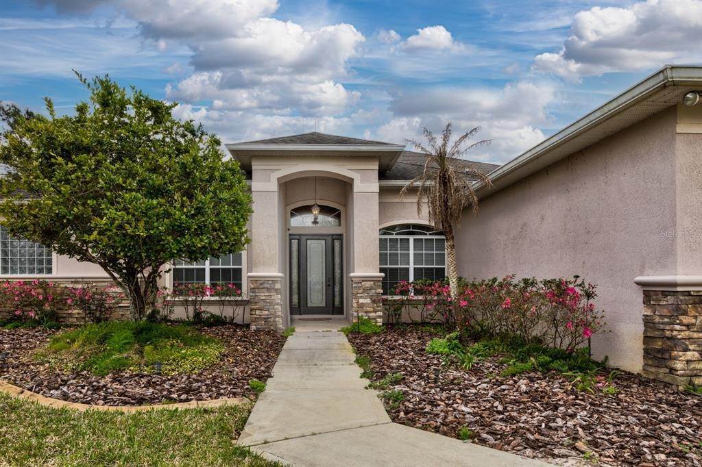 4. Single Family Homes for Sale at 19230 SHELDON STREET Orlando, Florida 32833 United States