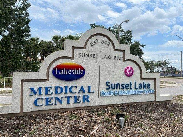 20. Commercial for Sale at 836 SUNSET LAKE BOULEVARD 205 Venice, Florida 34292 United States