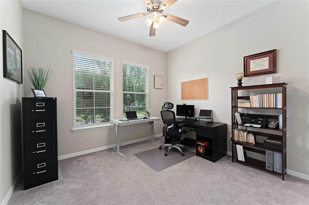 11. Single Family Homes for Sale at 1431 LAKE FLORENCE WAY Winter Park, Florida 32792 United States