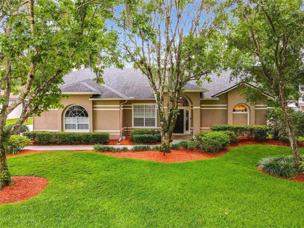 5. Single Family Homes for Sale at 1932 AYRSHIER PLACE Oviedo, Florida 32765 United States