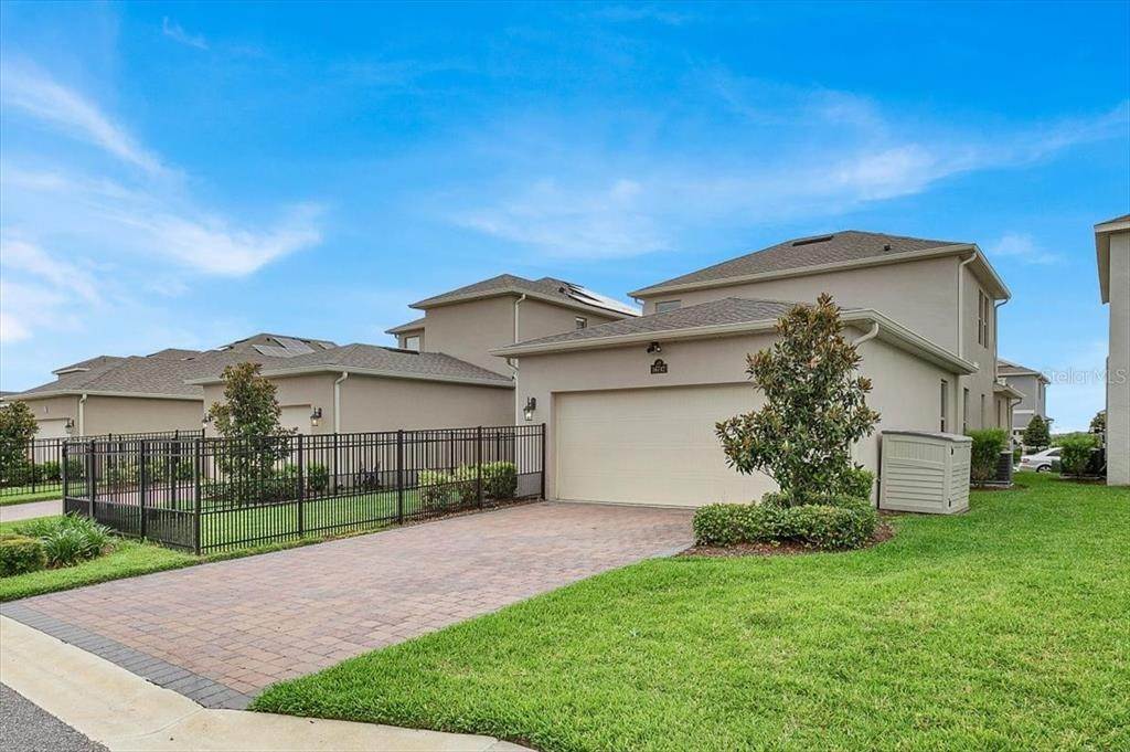 5. Single Family Homes for Sale at 16742 OAKBORO STREET Winter Garden, Florida 34787 United States
