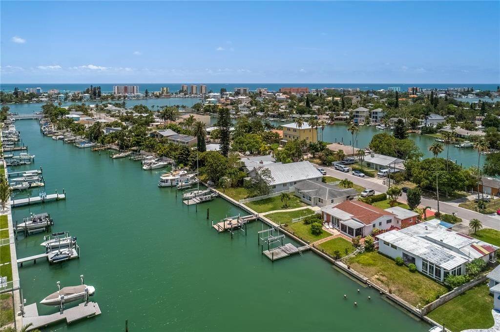 10. Single Family Homes for Sale at 631 NORMANDY ROAD Madeira Beach, Florida 33708 United States