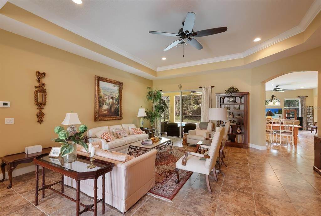 5. Single Family Homes for Sale at 5760 Rock Dove DRIVE Sarasota, Florida 34241 United States