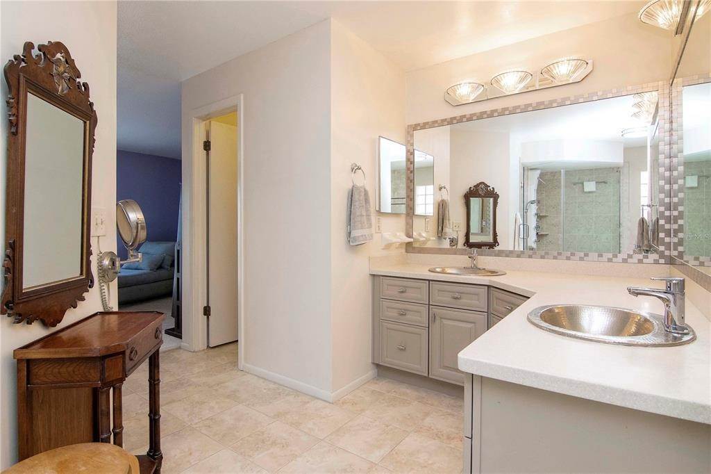 20. Single Family Homes for Sale at 6647 DOLPHIN COVE DRIVE Apollo Beach, Florida 33572 United States