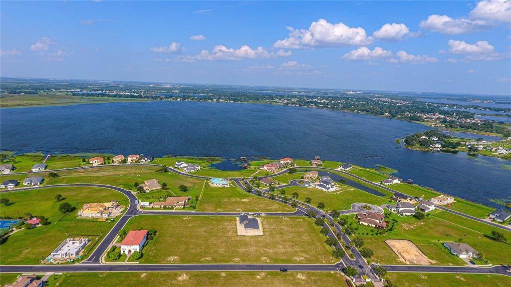 11. Single Family Homes for Sale at 162 Blazing Star AVENUE Lake Alfred, Florida 33850 United States