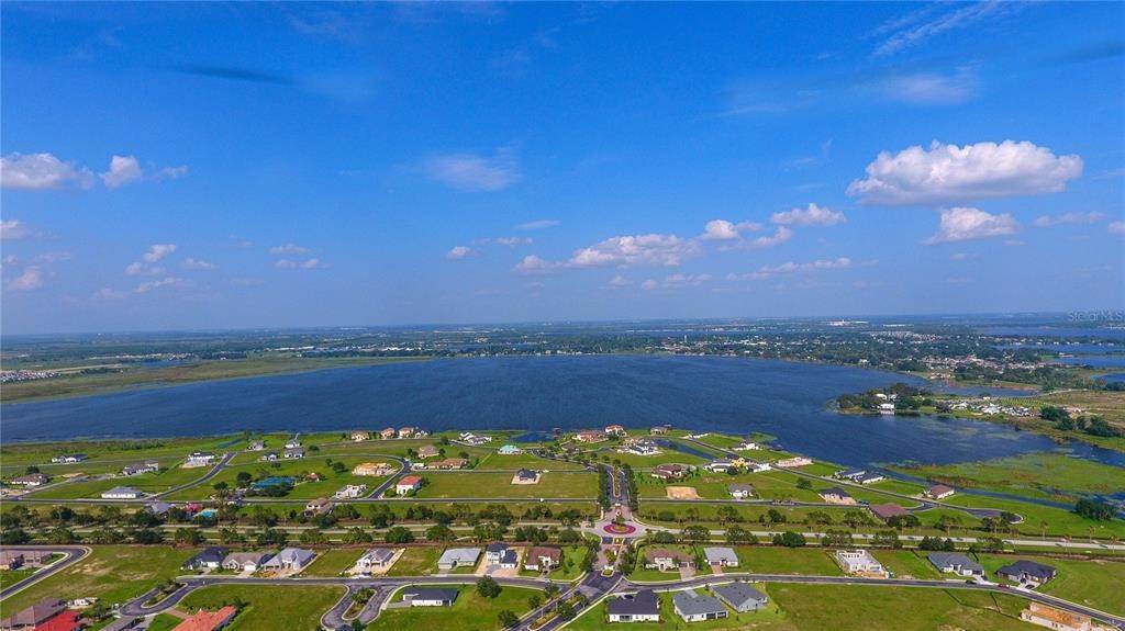 4. Single Family Homes for Sale at 162 Blazing Star AVENUE Lake Alfred, Florida 33850 United States