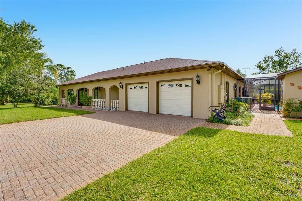 12. Single Family Homes for Sale at 1270 Caldwell AVENUE Orange City, Florida 32763 United States