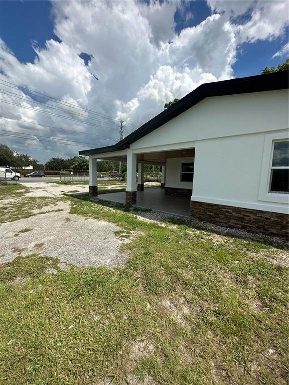 19. Single Family Homes for Sale at 4116 S GOLDENROD ROAD Orlando, Florida 32822 United States