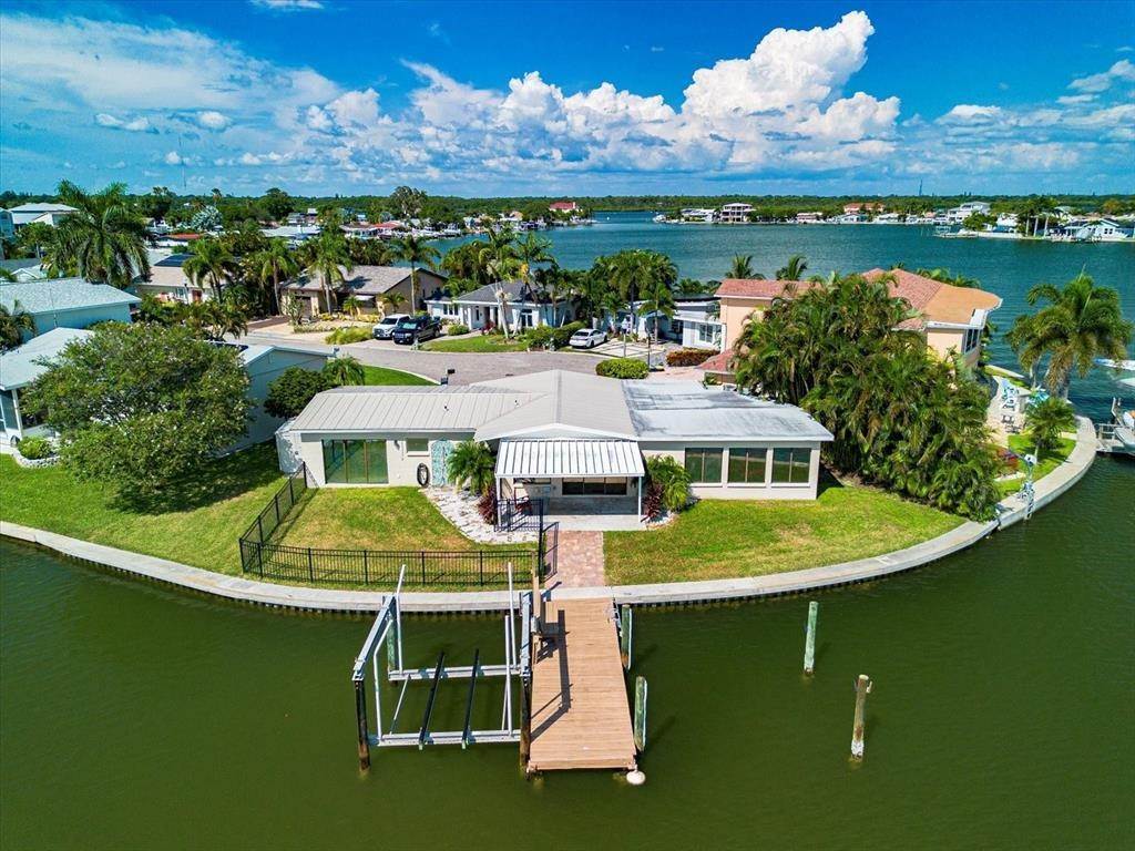 Single Family Homes for Sale at 17444 2nd STREET Redington Shores, Florida 33708 United States