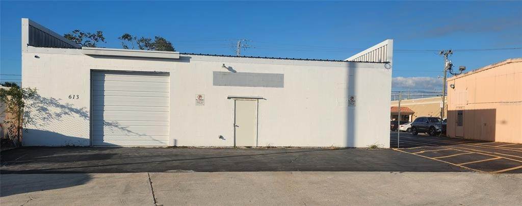Commercial for Sale at 613 CYPRESS AVENUE Venice, Florida 34285 United States