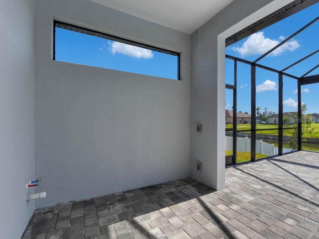 20. Single Family Homes for Sale at 1825 Surfside BOULEVARD Cape Coral, Florida 33991 United States