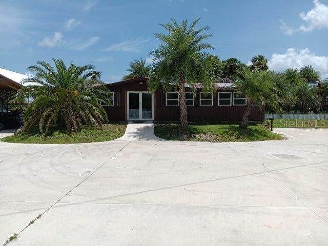Single Family Homes for Sale at 1670 HINES ROAD Moore Haven, Florida 33471 United States