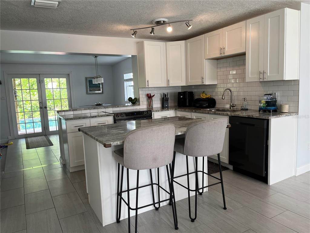 6. Single Family Homes for Sale at 5957 Fern COURT West Palm Beach, Florida 33415 United States