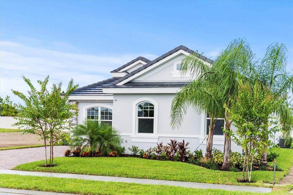 13. Single Family Homes for Sale at 14 DEL PALMA DRIVE Palm Coast, Florida 32137 United States