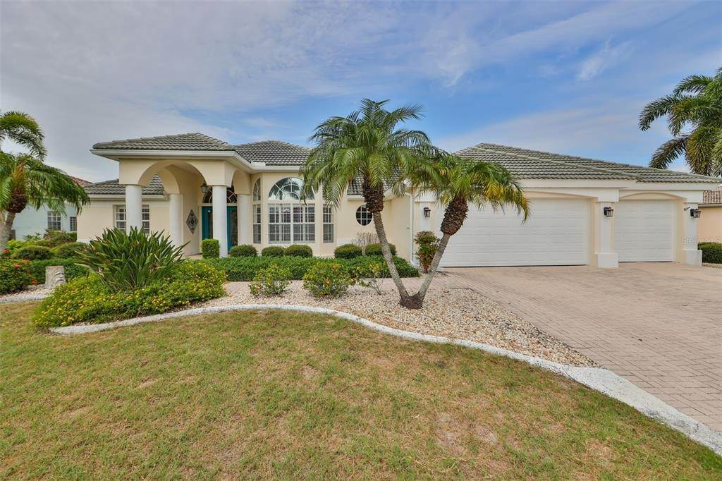 Single Family Homes for Sale at 1126 Signature DRIVE Sun City Center, Florida 33573 United States
