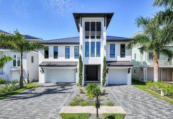 Single Family Homes for Sale at 17060 DOLPHIN DRIVE North Redington Beach, Florida 33708 United States