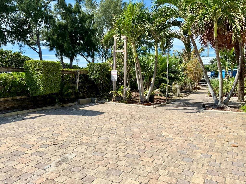 11. Residential Income for Sale at 403 Gulf DRIVE Bradenton Beach, Florida 34217 United States