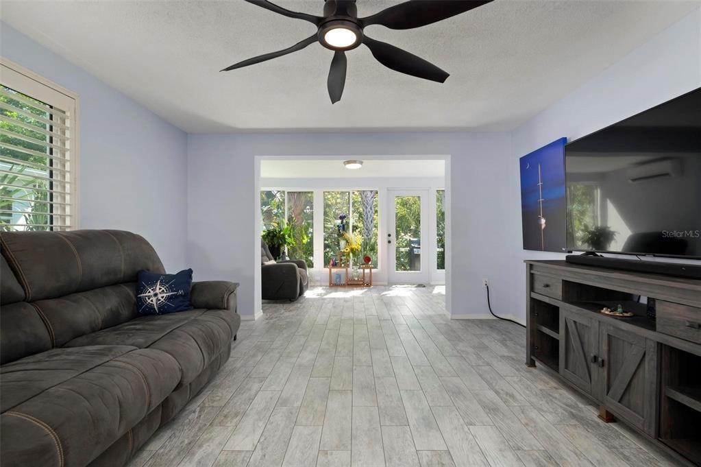7. Single Family Homes for Sale at 730 Spanish DRIVE Longboat Key, Florida 34228 United States