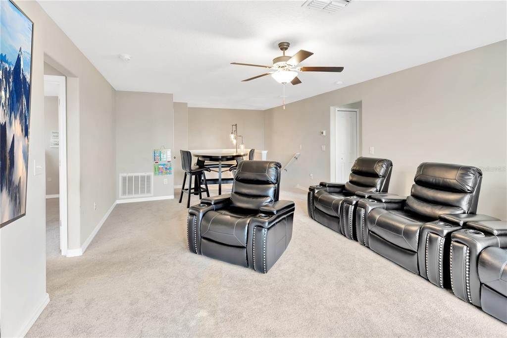 9. Single Family Homes for Sale at 1812 SILVER STAR PLACE Ruskin, Florida 33570 United States