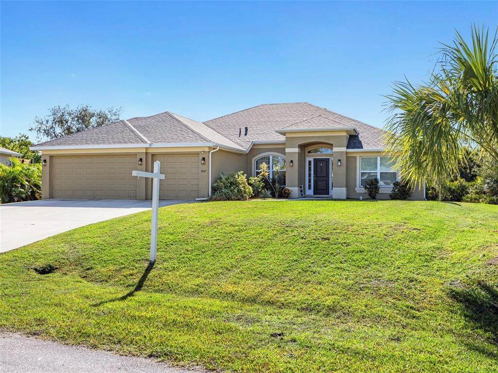 3. Single Family Homes for Sale at 9087 Hilliard TERRACE Englewood, Florida 34224 United States