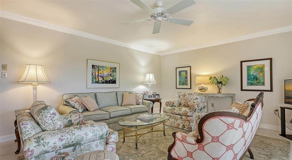 9. Single Family Homes for Sale at 225 HOURGLASS WAY 307 Sarasota, Florida 34242 United States