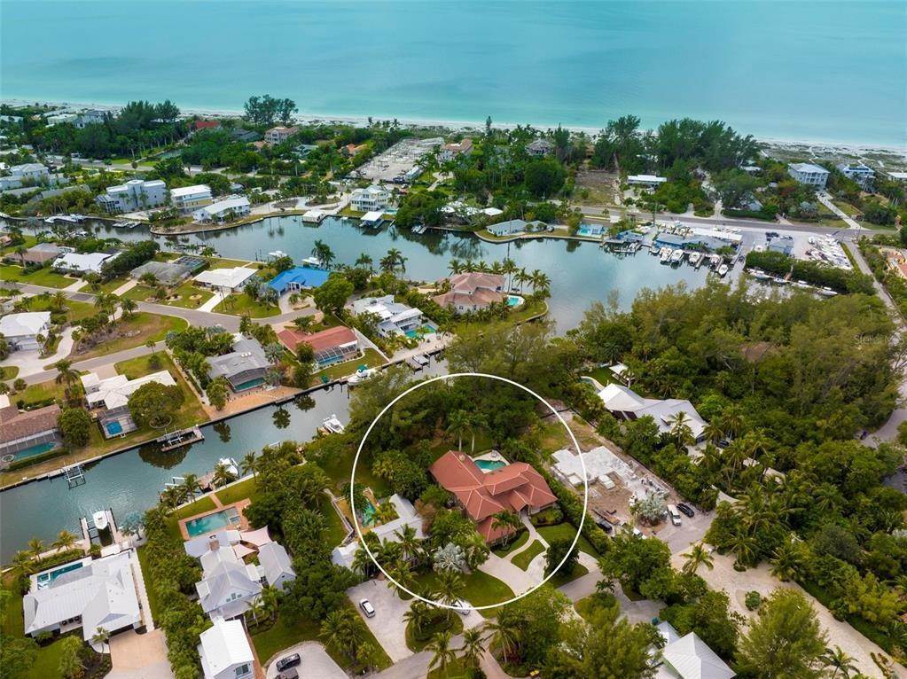 4. Single Family Homes for Sale at 648 Dream Island ROAD Longboat Key, Florida 34228 United States