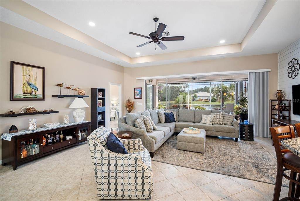 15. Single Family Homes for Sale at 738 Pond Lily WAY Venice, Florida 34293 United States