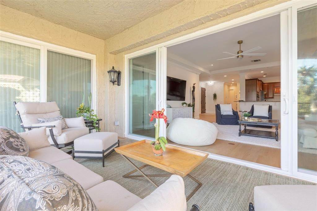 18. Single Family Homes for Sale at 114 CLUB HOUSE DRIVE 305 Palm Coast, Florida 32137 United States