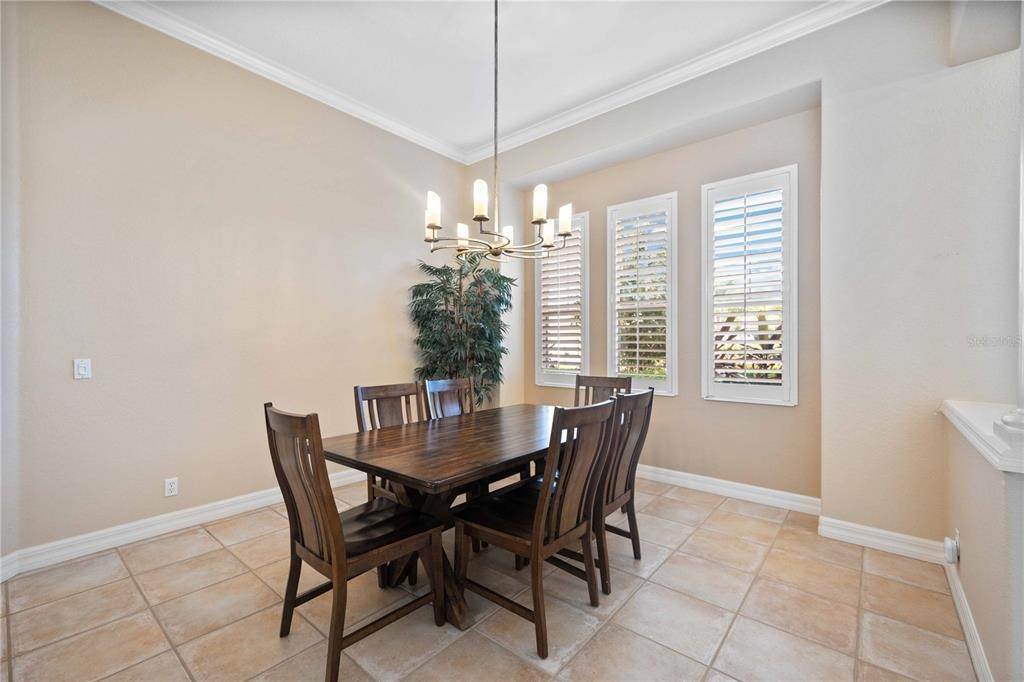 8. Single Family Homes for Sale at 626 SAND CRANE COURT Bradenton, Florida 34212 United States