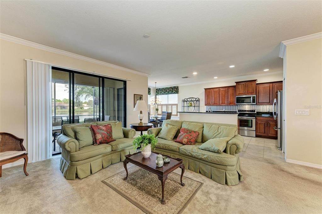 11. Single Family Homes for Sale at 20270 PEZZANA DRIVE Venice, Florida 34292 United States
