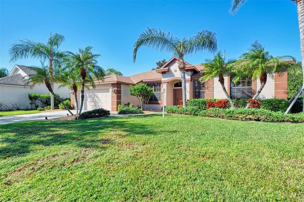 4. Single Family Homes for Sale at 6271 YELLOW WOOD PLACE Sarasota, Florida 34241 United States