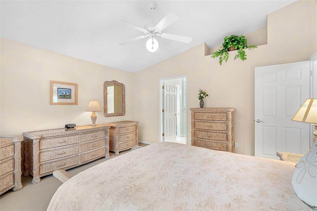 18. Single Family Homes for Sale at 5562 BEACH ELDER WAY Melbourne Beach, Florida 32951 United States
