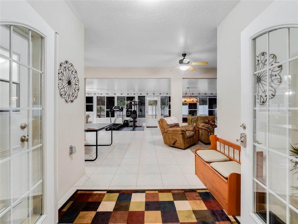9. Single Family Homes for Sale at 1557 BLACKWOOD AVENUE Gotha, Florida 34734 United States