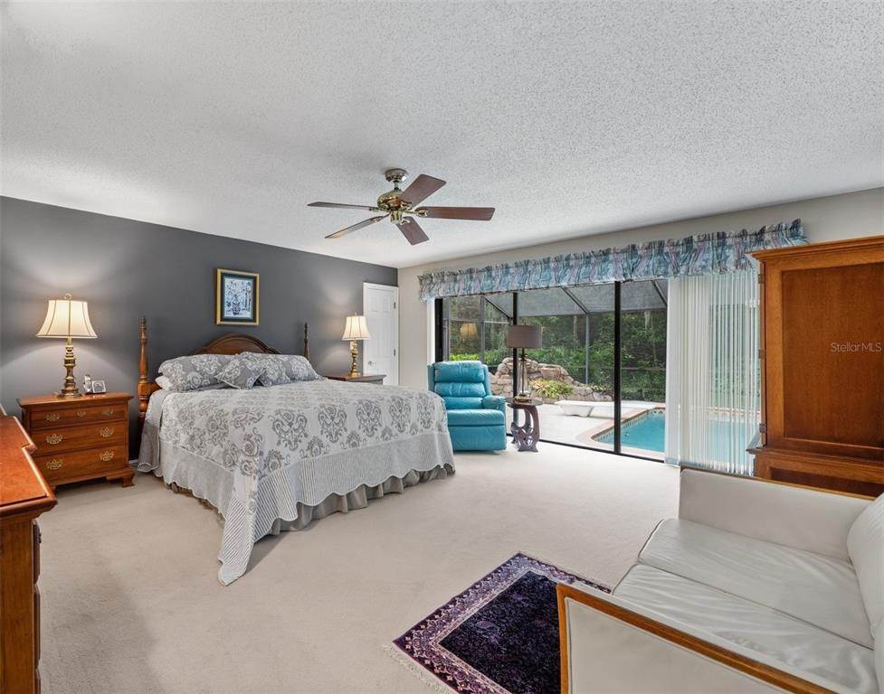 18. Single Family Homes for Sale at 108 STONEBROOK COURT Longwood, Florida 32779 United States