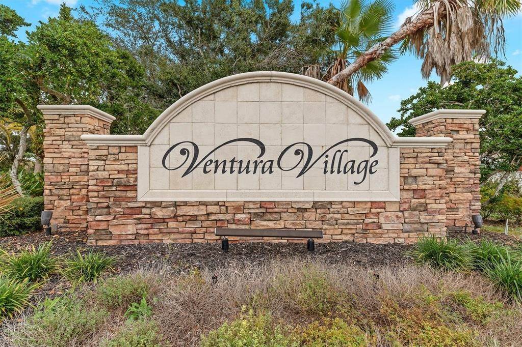 3. Single Family Homes for Sale at 5352 LAYTON DRIVE Venice, Florida 34293 United States