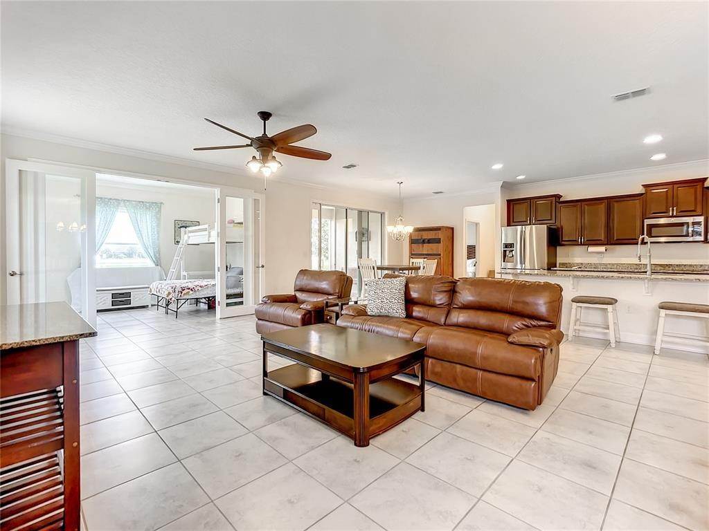 6. Single Family Homes for Sale at 15 EAGLE LAKE DRIVE Flagler Beach, Florida 32136 United States