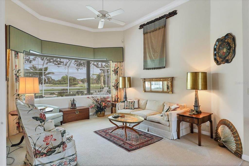 7. Single Family Homes for Sale at 8763 GREY OAKS AVENUE Sarasota, Florida 34238 United States