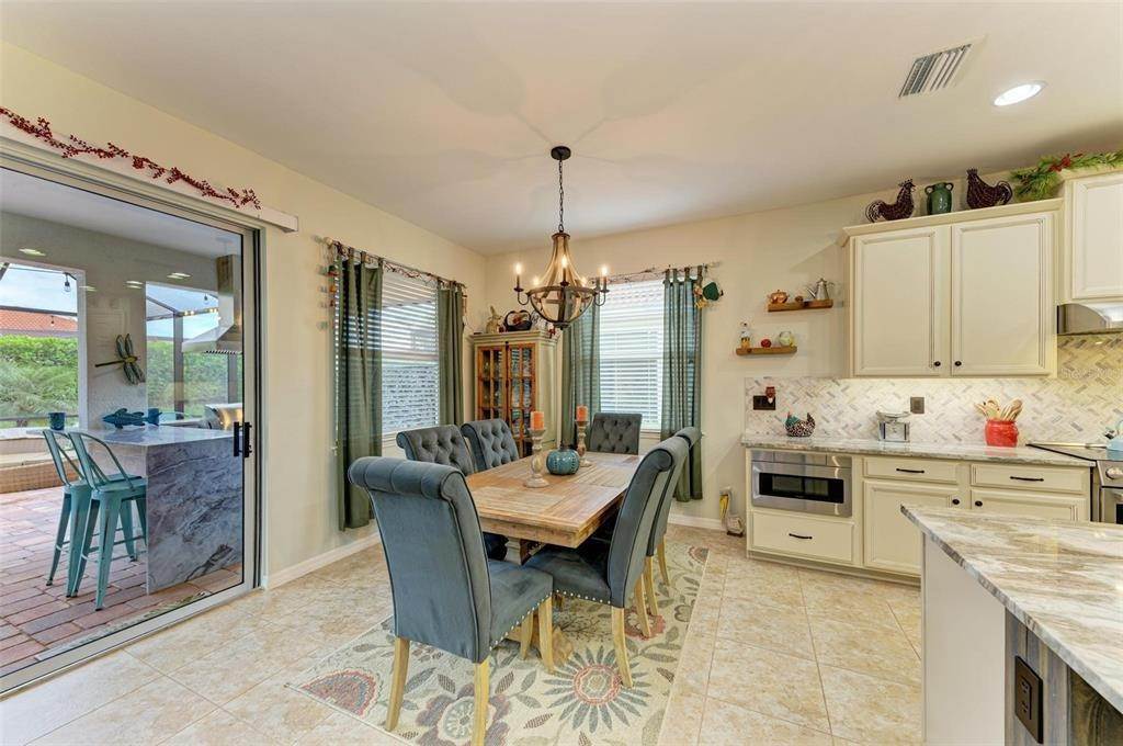 16. Single Family Homes for Sale at 19218 SEA TROUT COURT Venice, Florida 34292 United States