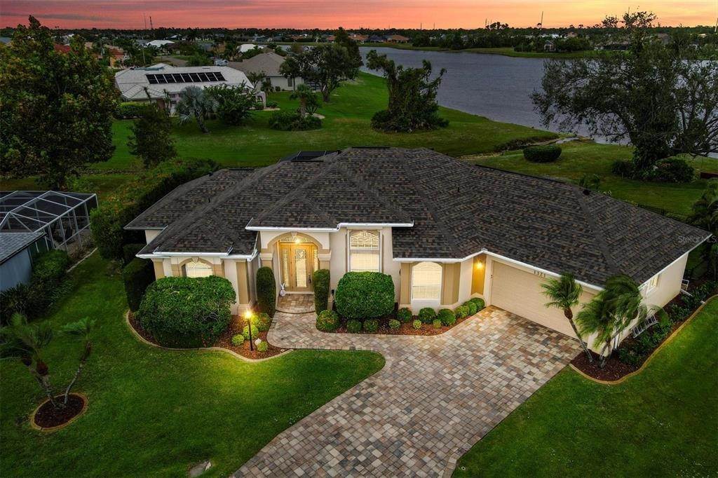 5. Single Family Homes for Sale at 1321 AEGEAN COURT Punta Gorda, Florida 33983 United States