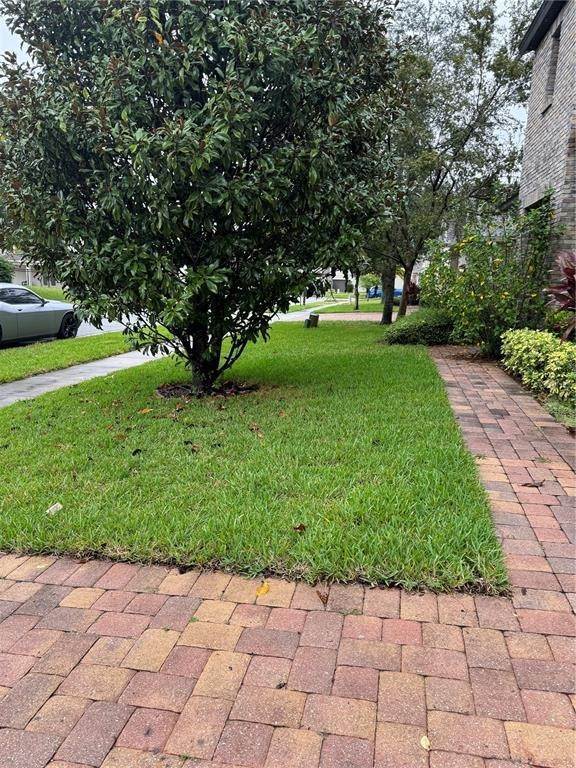 6. Single Family Homes for Sale at 2150 CANDLENUT CIRCLE Apopka, Florida 32712 United States