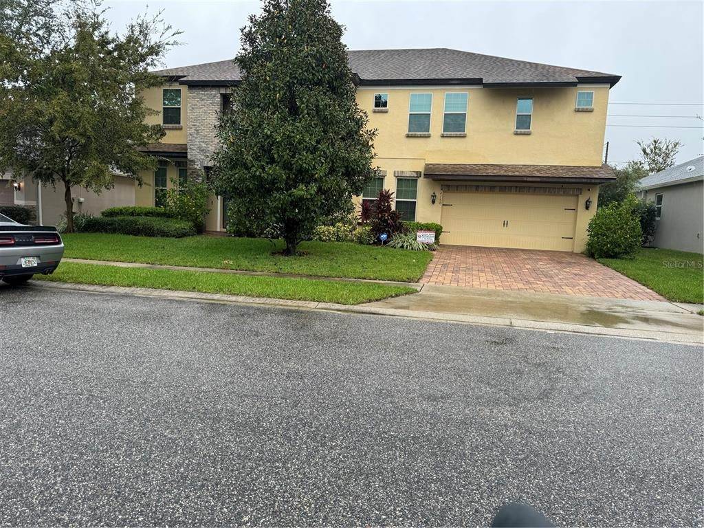 1. Single Family Homes for Sale at 2150 CANDLENUT CIRCLE Apopka, Florida 32712 United States