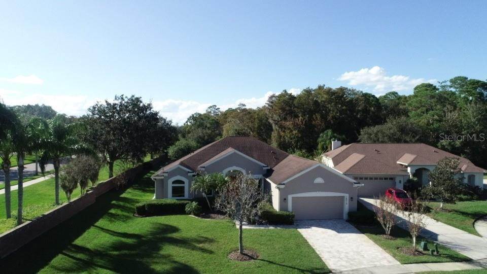 3. Single Family Homes for Sale at 14312 CAIRNWOOD COURT Orlando, Florida 32837 United States
