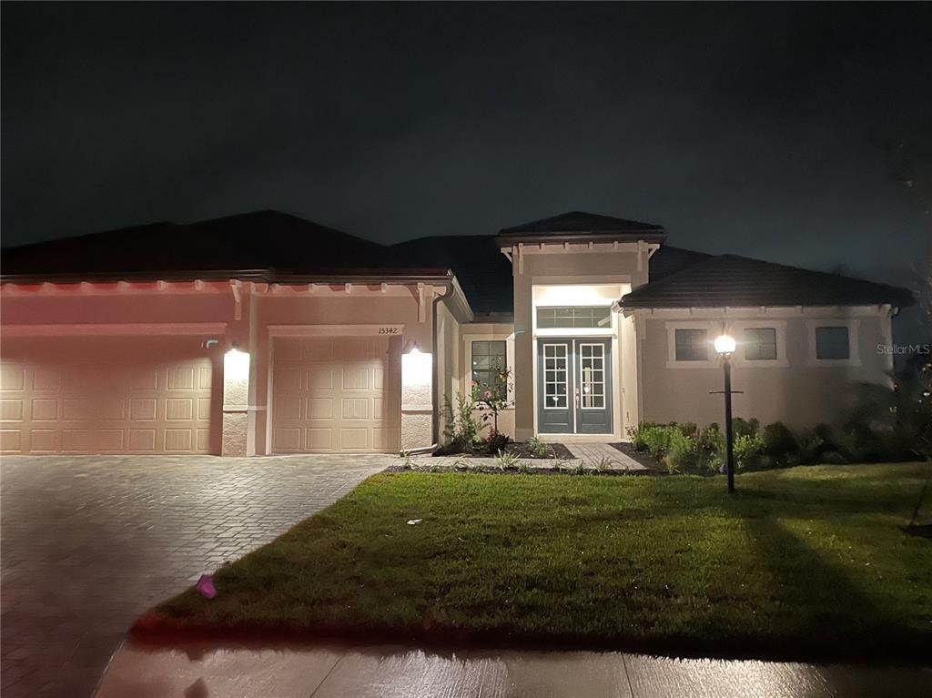 2. Single Family Homes for Sale at 15342 GOLDEN BEAM PLACE Lakewood Ranch, Florida 34211 United States