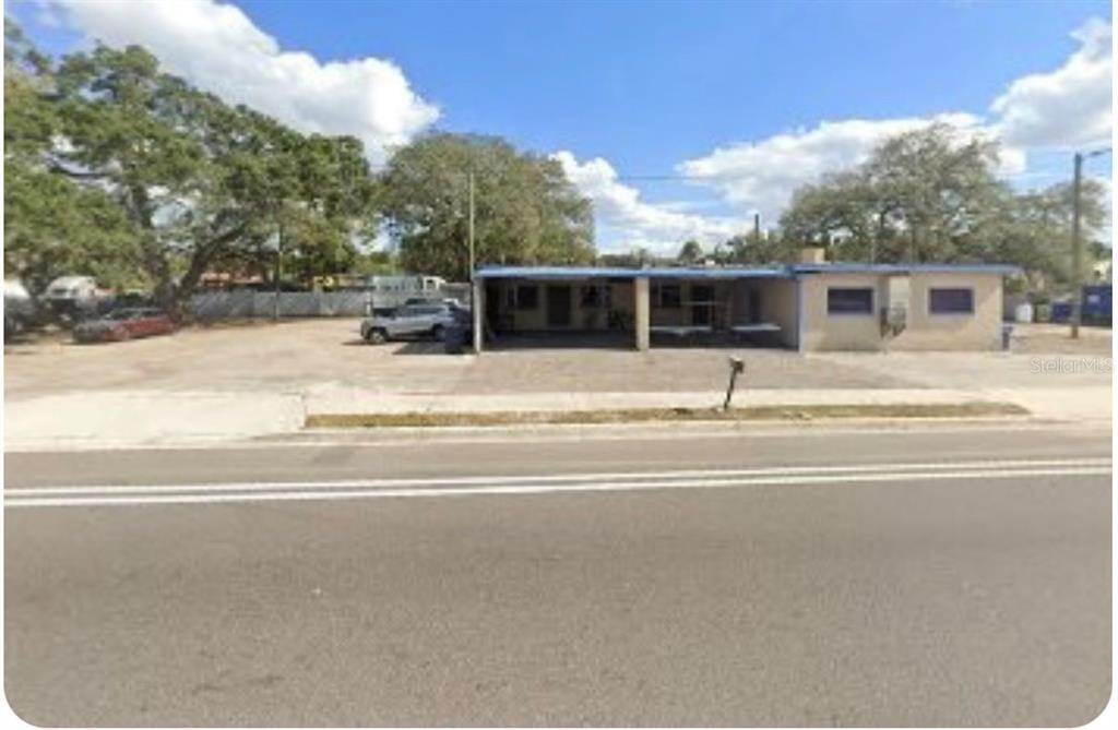 Commercial for Sale at 4401 N 40TH STREET Tampa, Florida 33610 United States