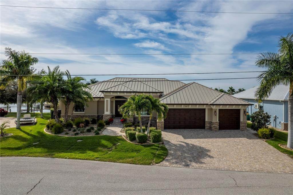 2. Single Family Homes for Sale at 147 Leland STREET Port Charlotte, Florida 33952 United States