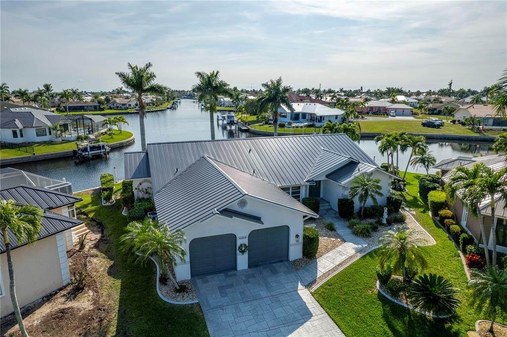 1. Single Family Homes for Sale at 1305 Penguin COURT Punta Gorda, Florida 33950 United States
