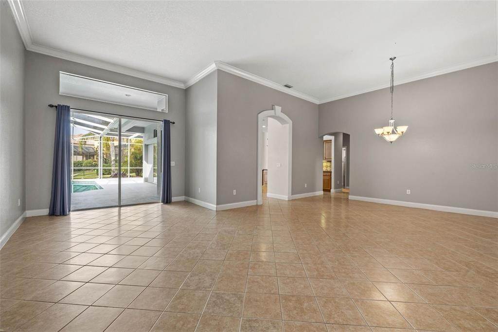 9. Single Family Homes for Sale at 10824 Barbados Isle DRIVE Tampa, Florida 33647 United States