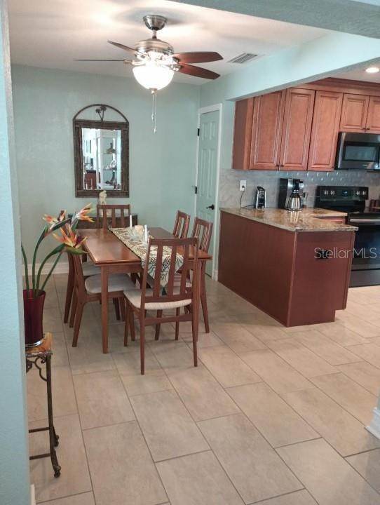 10. Single Family Homes for Sale at 11473 Imperial Grove DRIVE Largo, Florida 33774 United States
