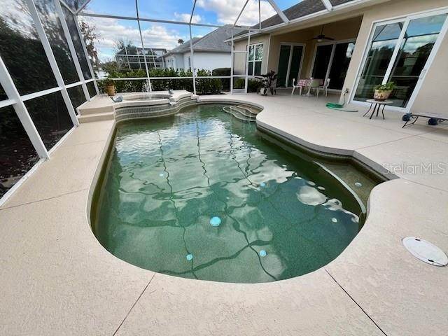 19. Single Family Homes for Sale at 11705 Clubhouse DRIVE Lakewood Ranch, Florida 34202 United States
